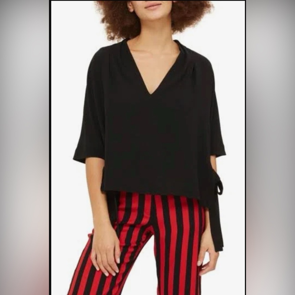 Black Topshop blouse, tie sides, v-neck, size 4